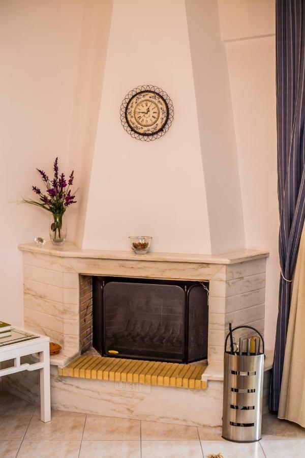 Downtown Meteora Apartment カランバカ エクステリア 写真