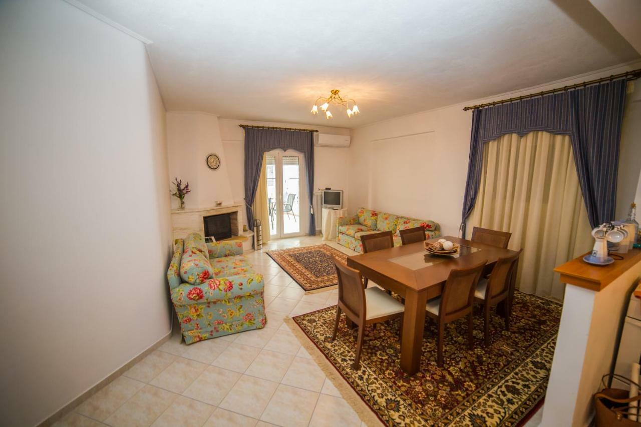 Downtown Meteora Apartment カランバカ エクステリア 写真